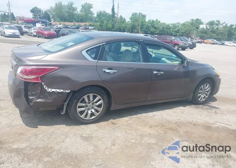 2013 Nissan Altima 2.5 S z USA, uszkodzony, nr VIN 1N4AL3AP0DC918303